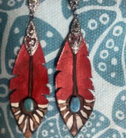 TENACIOUS HANDS, HAT & LADLE 403-358-2527 Red Deer AB