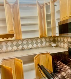 NOAH MOVING & CLEANING COMPANY  (780) 607-2205 Fort McMurray AB