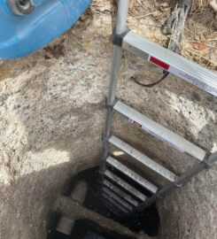 ROOSTERS SEPTIC TANK REPAIR & PRESSURE WASHING SERVICES 403-550-4834 Sylvan Lake AB